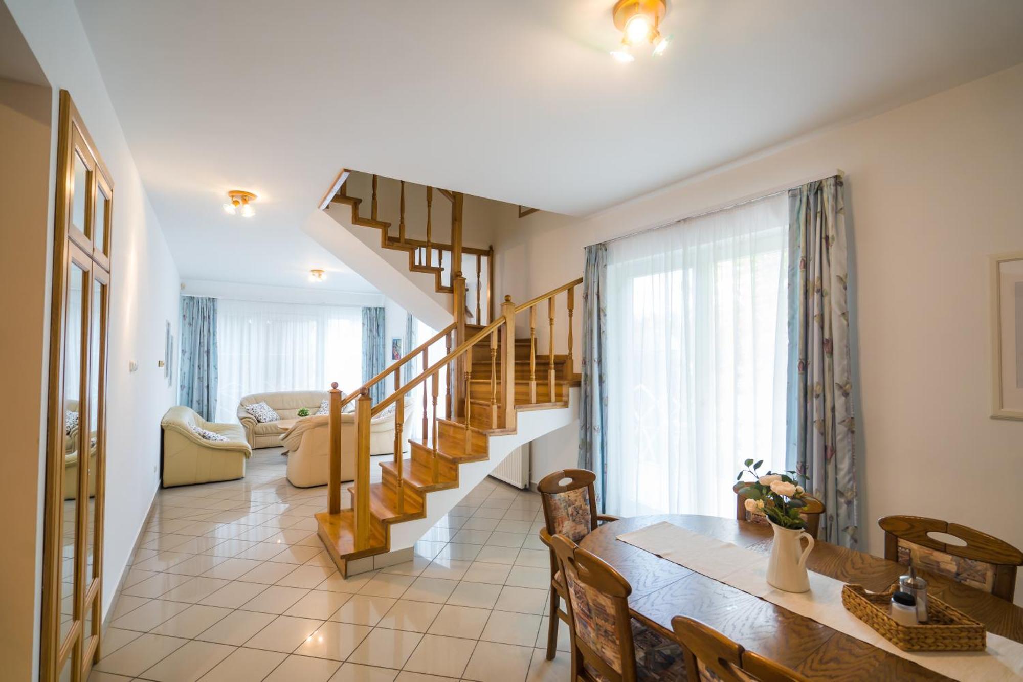 Gyorfi Apartmanhaz Zamárdi Екстериор снимка