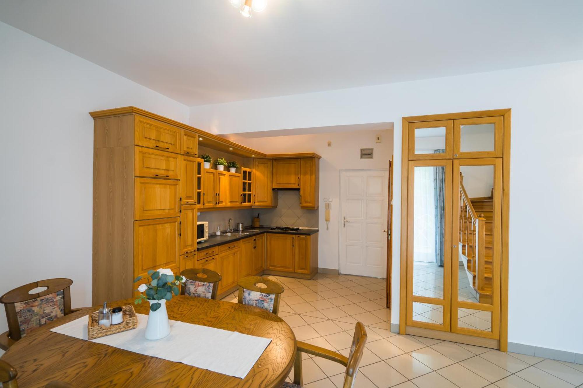 Gyorfi Apartmanhaz Zamárdi Екстериор снимка