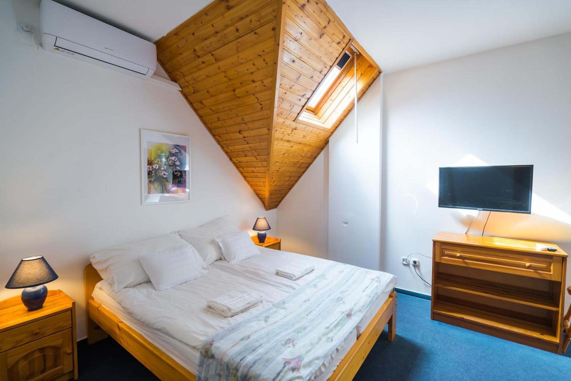 Gyorfi Apartmanhaz Zamárdi Екстериор снимка
