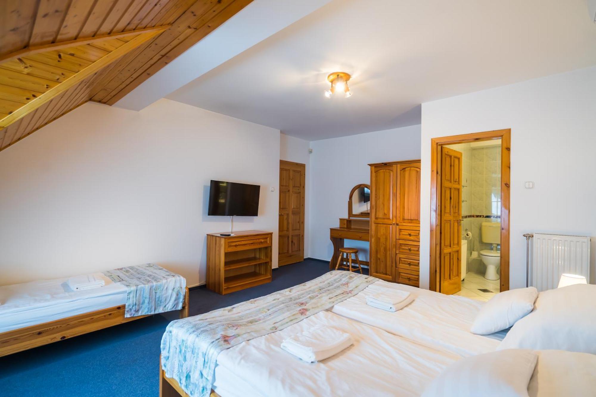 Gyorfi Apartmanhaz Zamárdi Екстериор снимка